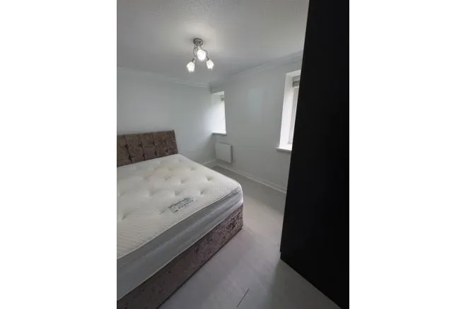 Oldham Road, Ashton-Under-Lyne, OL7, photo 14