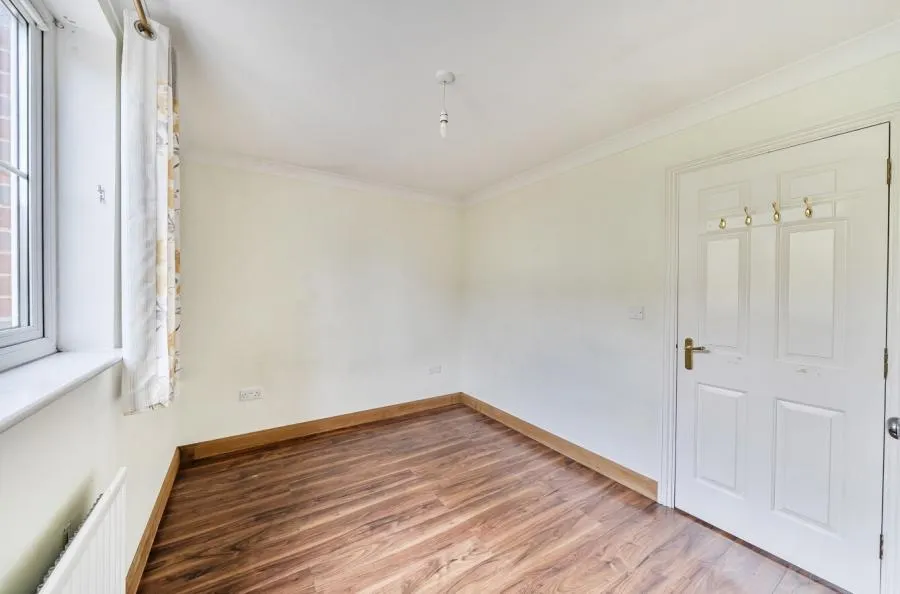 Lynn Close, Marston, OX3, photo 8