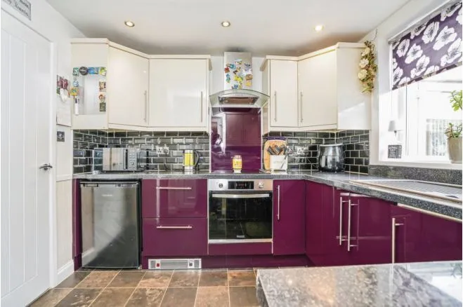 Lindale Garth, Kirkhamgate, Wakefield, photo 7