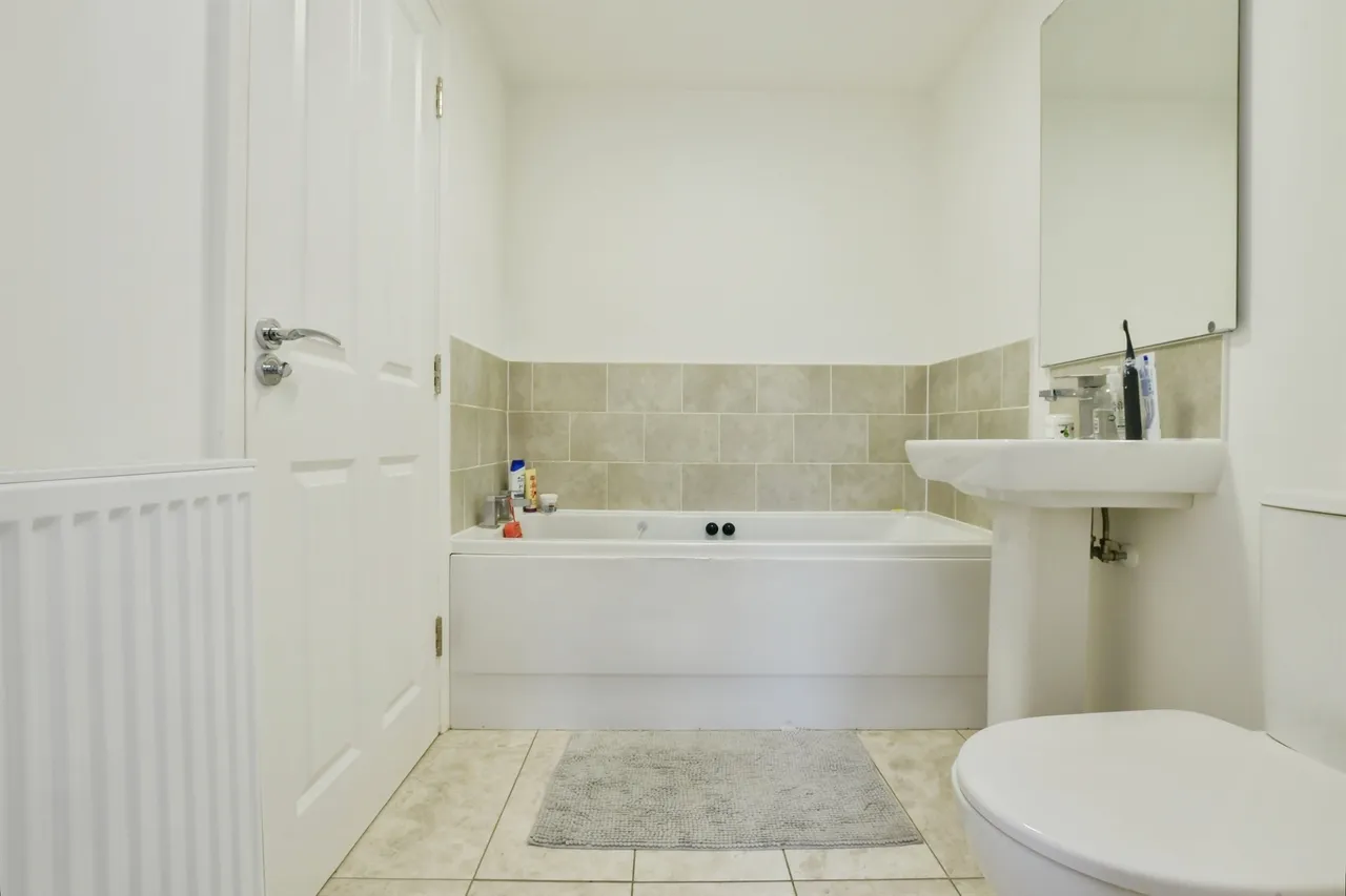 Isabella Street, Bearwood, BH11, photo 4