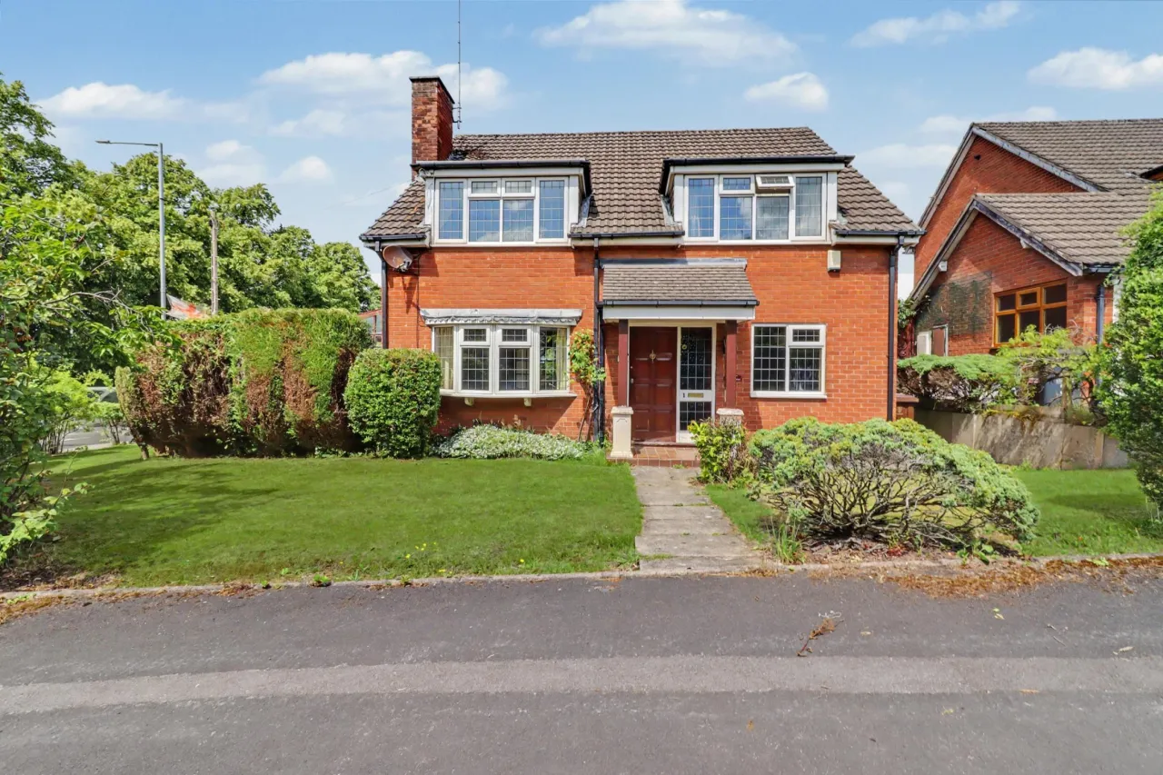4 bed property for sale, Fountain Court, Stoke-On-Trent