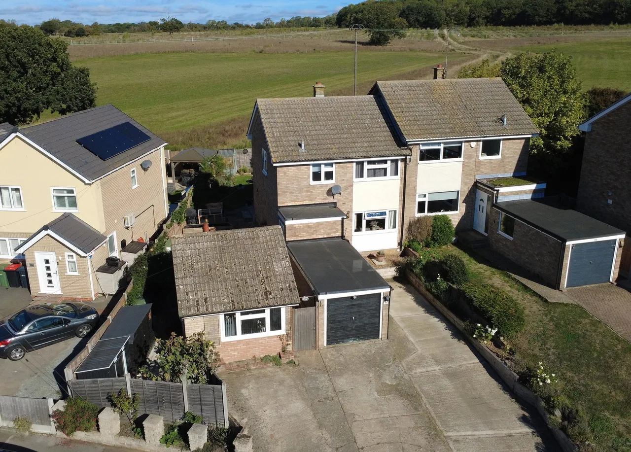 3 bed house for sale, Saffron Gardens, Wethersfield, CM7