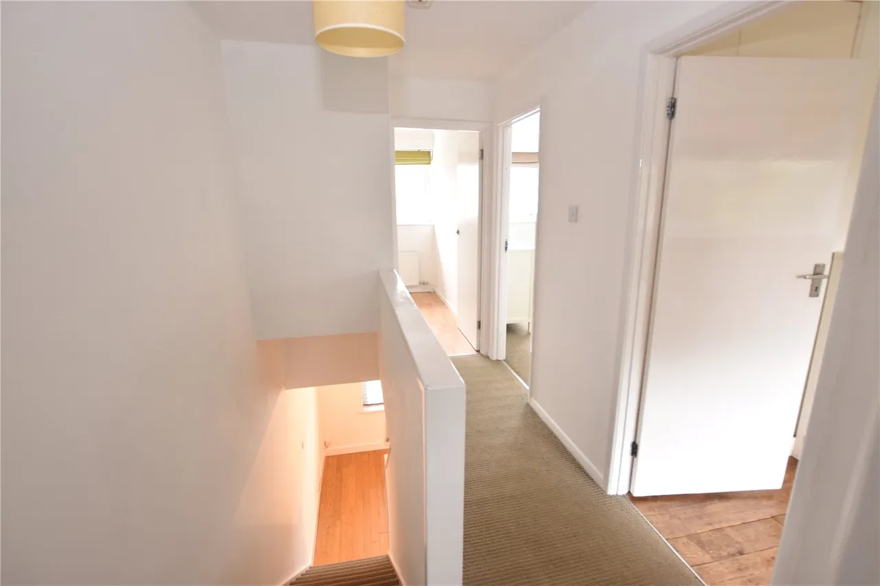 Ringwood Road, Farnborough, Hampshire, GU14 8BG, photo 10
