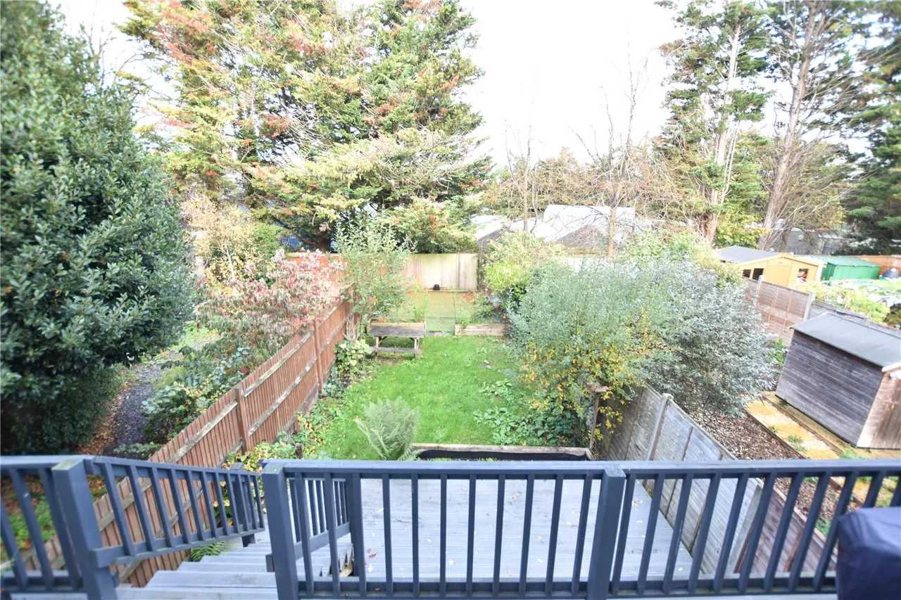 Ringwood Road, Farnborough, Hampshire, GU14 8BG, photo 13