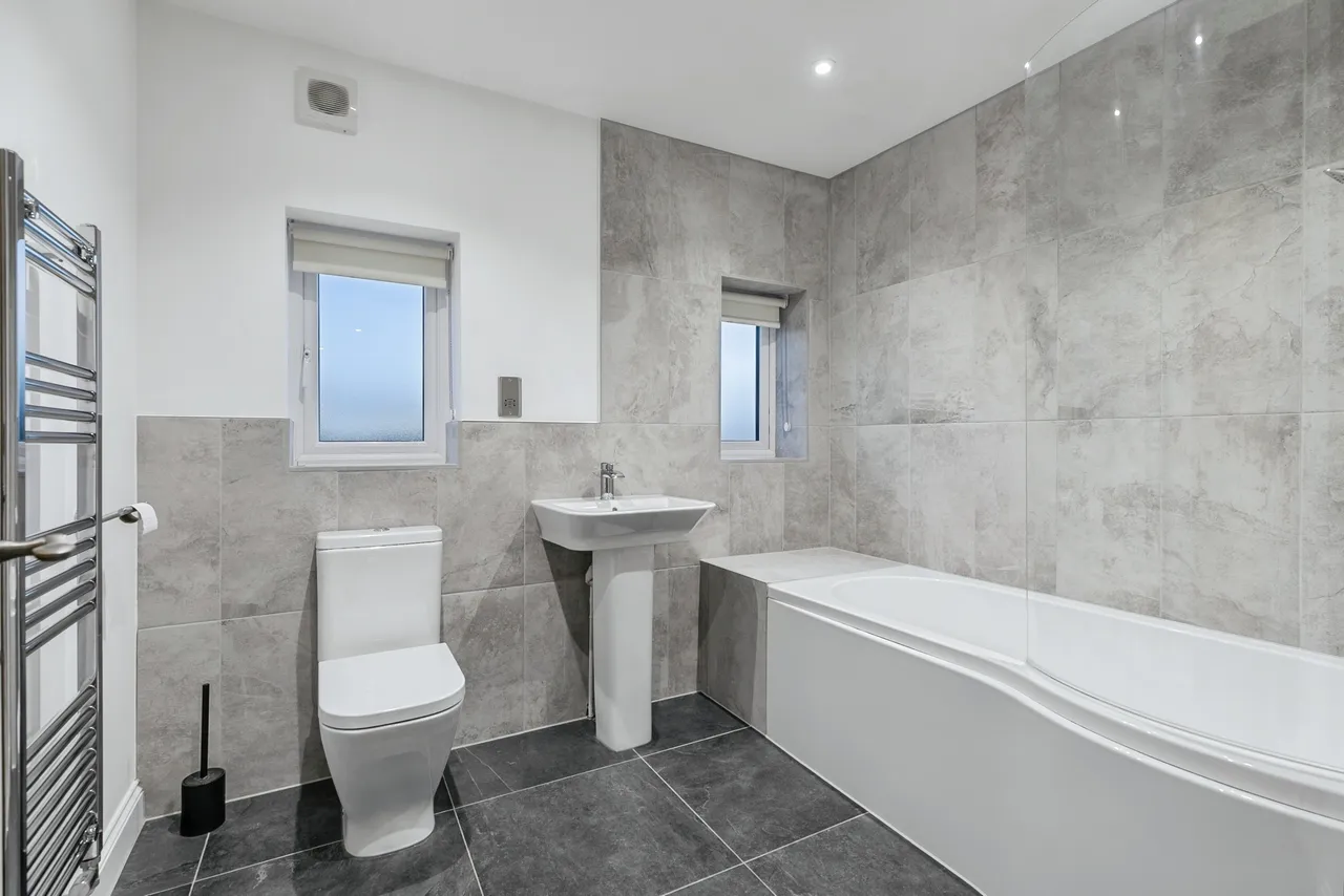 Bridge Road, Huntingdon, PE28, photo 5