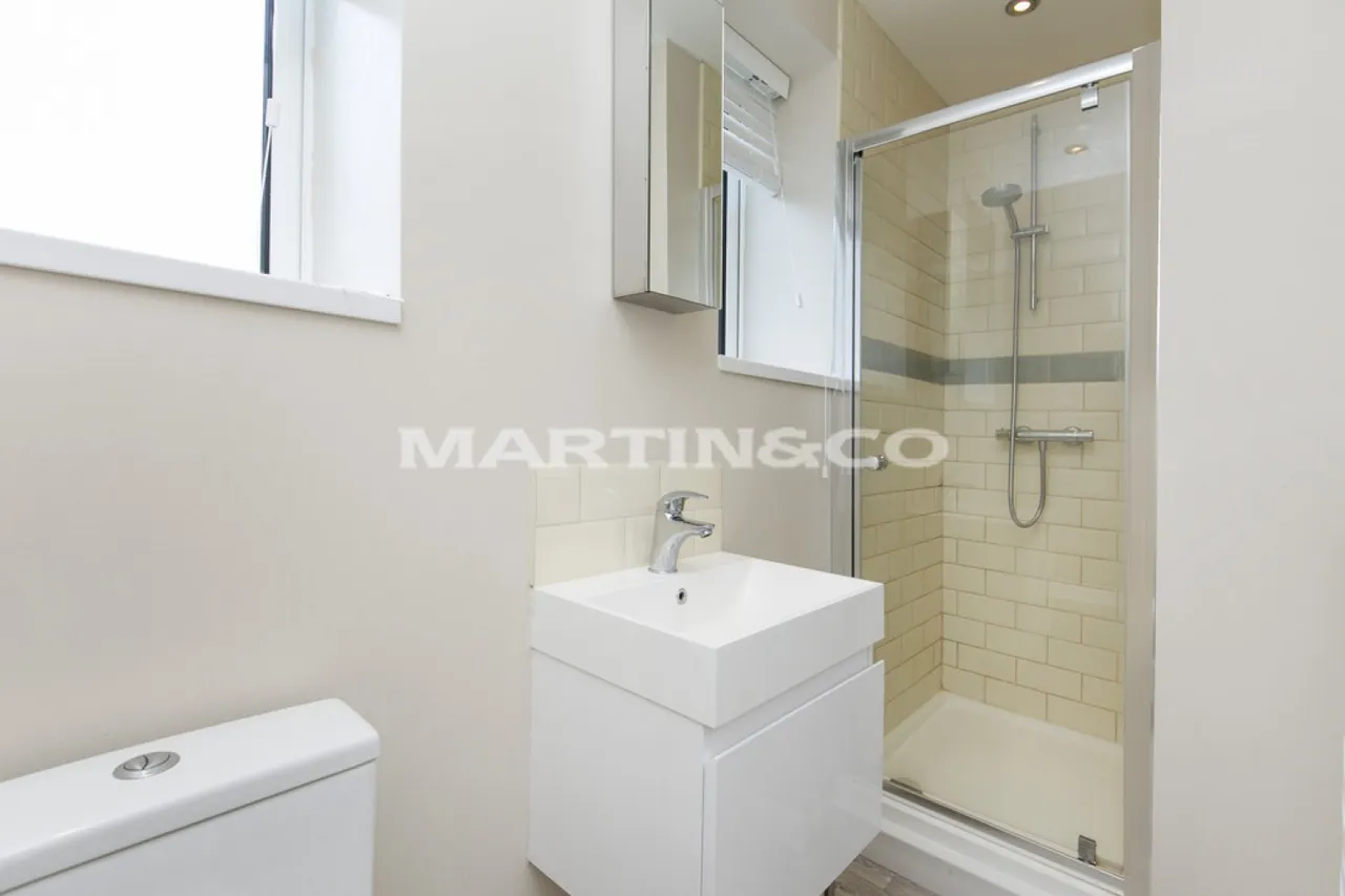 Nightingale Lane, Wanstead, E11, photo 6