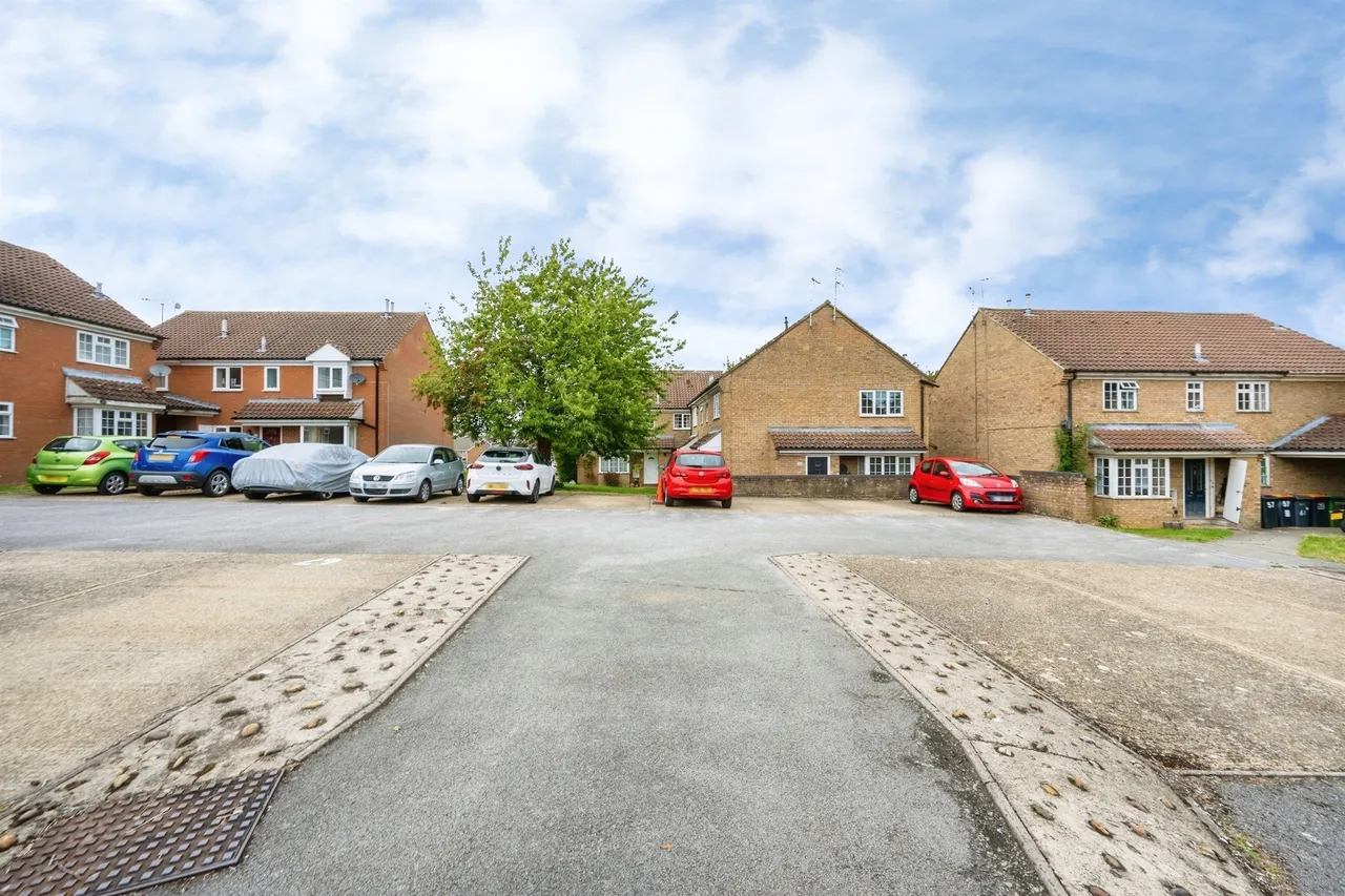 Fyne Drive, Linslade, LU7, photo 12