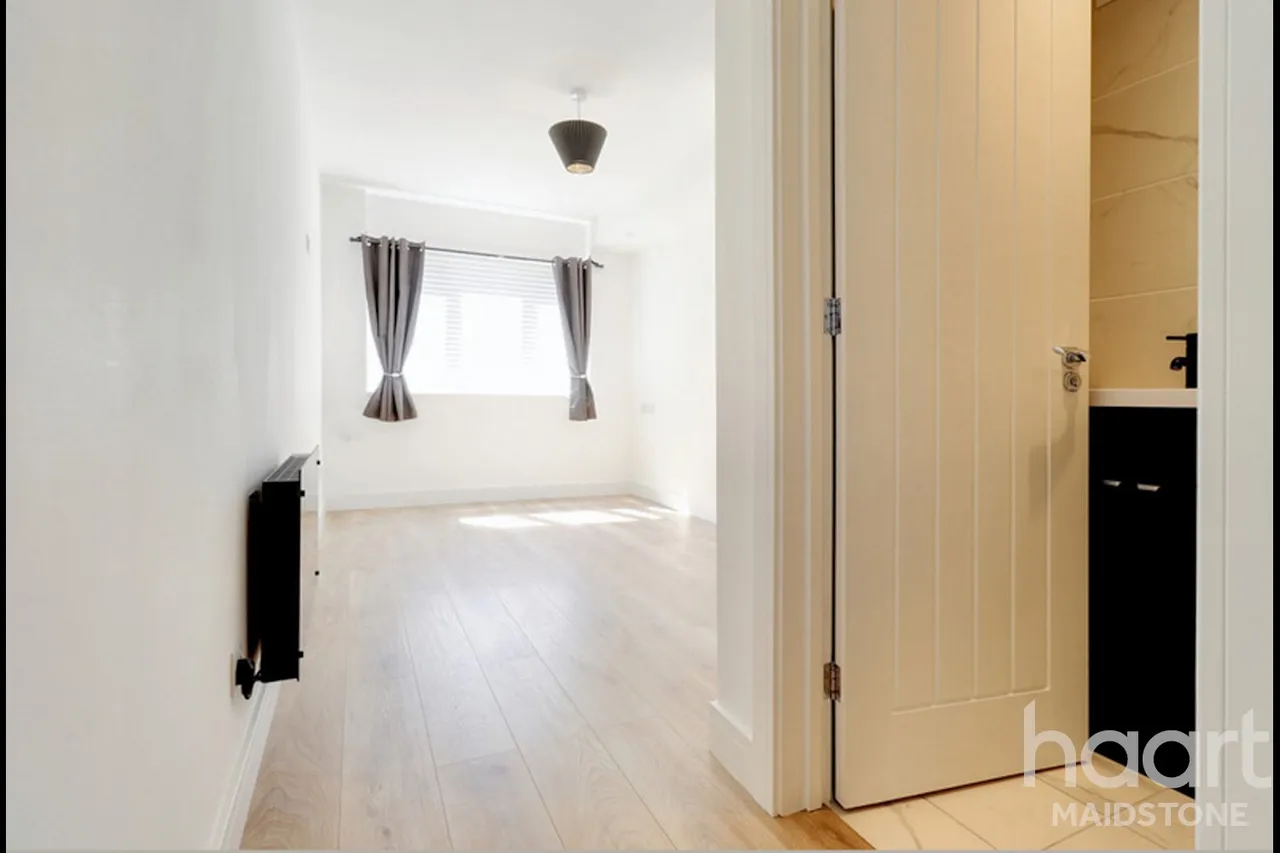 Lesley Place, Buckland Hill, ME16, photo 11