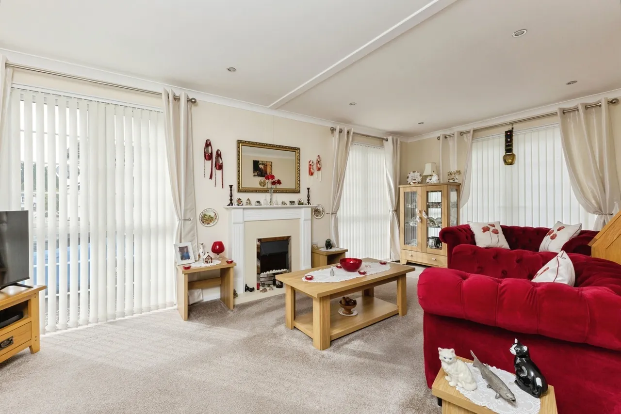 Appletree Close, Attleborough, NR17, photo 2