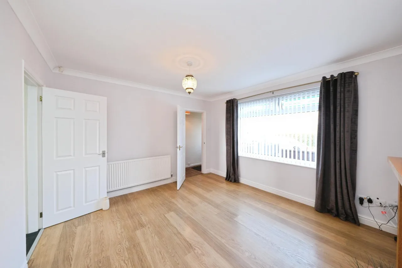 Beauvale Crescent, Nottingham, NG15, photo 8