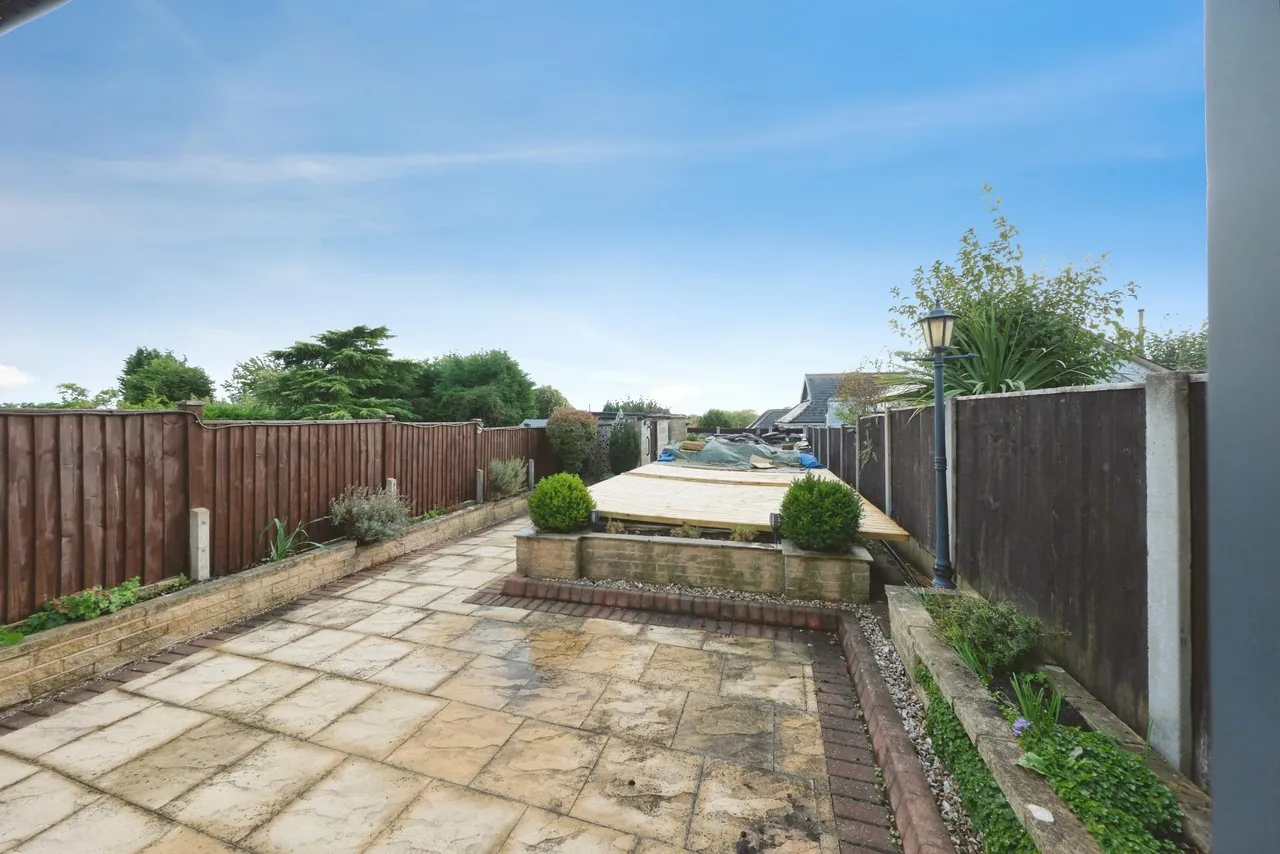 Beauvale Crescent, Nottingham, NG15, photo 22