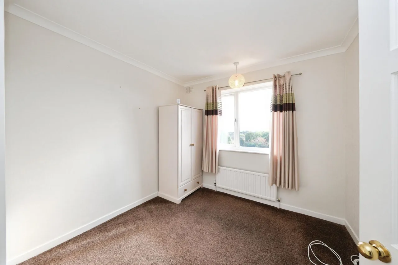 Beauvale Crescent, Nottingham, NG15, photo 17