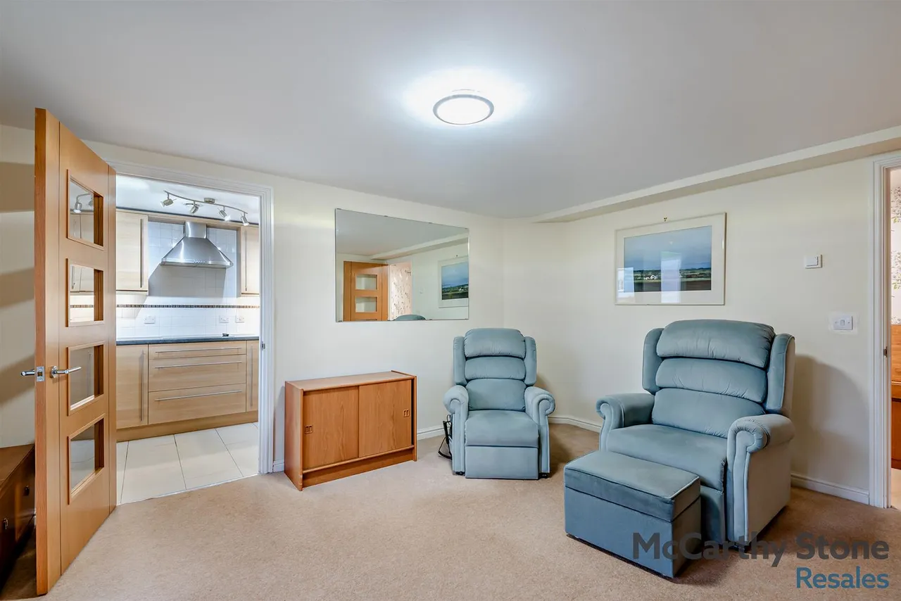 New Road, Basingstoke, RG21, photo 4