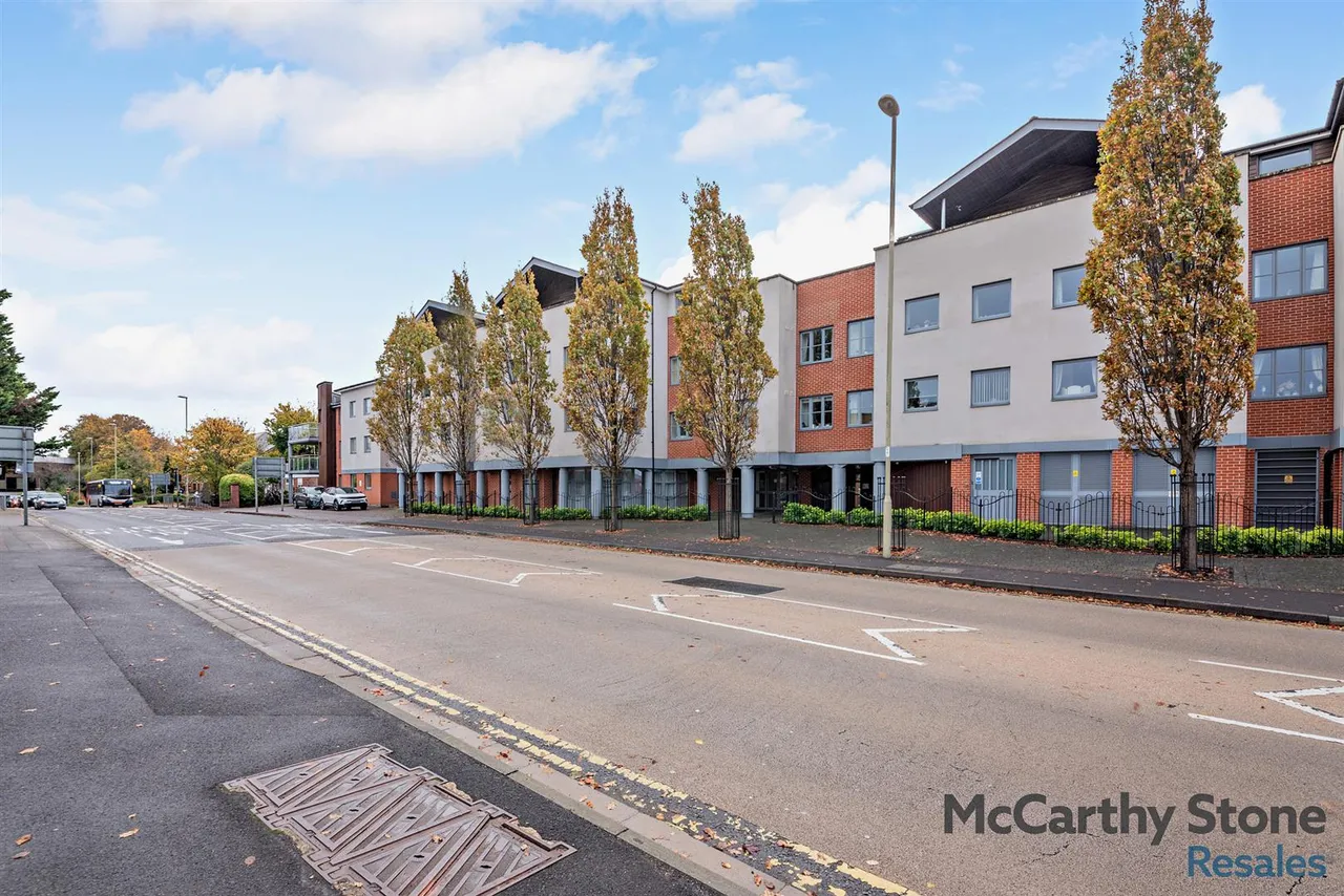 New Road, Basingstoke, RG21, photo 15
