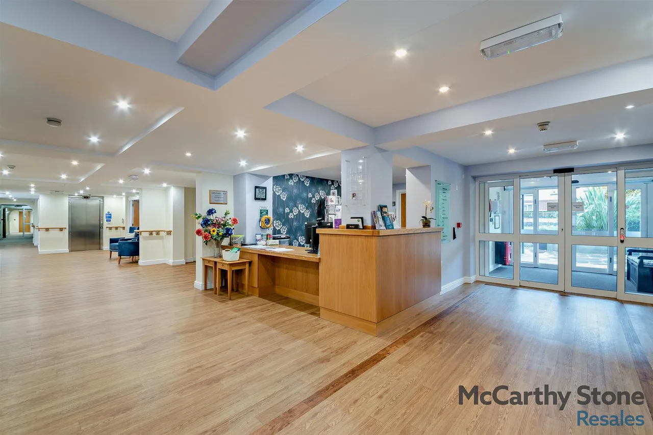 New Road, Basingstoke, RG21, photo 16