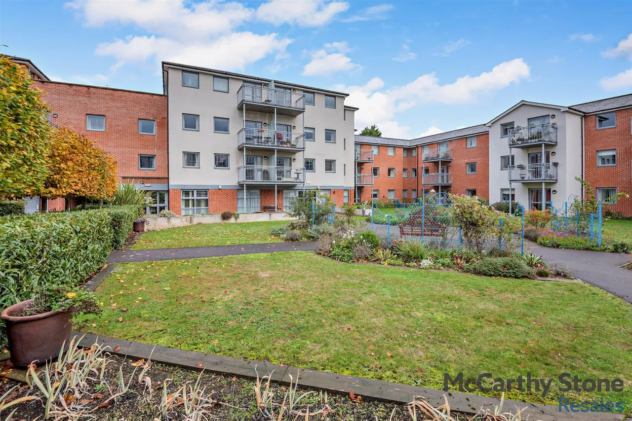 New Road, Basingstoke, RG21, photo 14