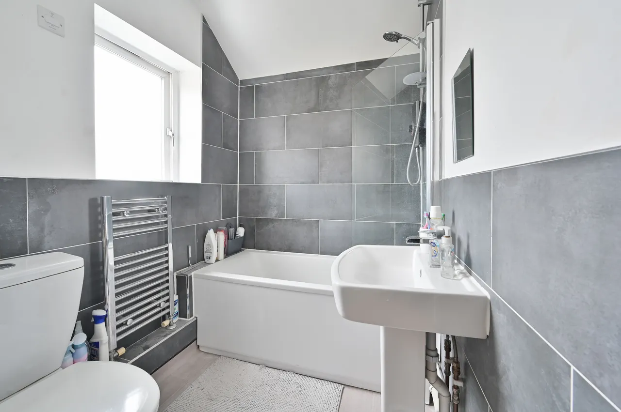 Watford, WD24, photo 10