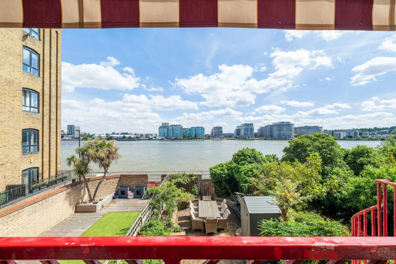 Storers Quay, London, E14, photo 12