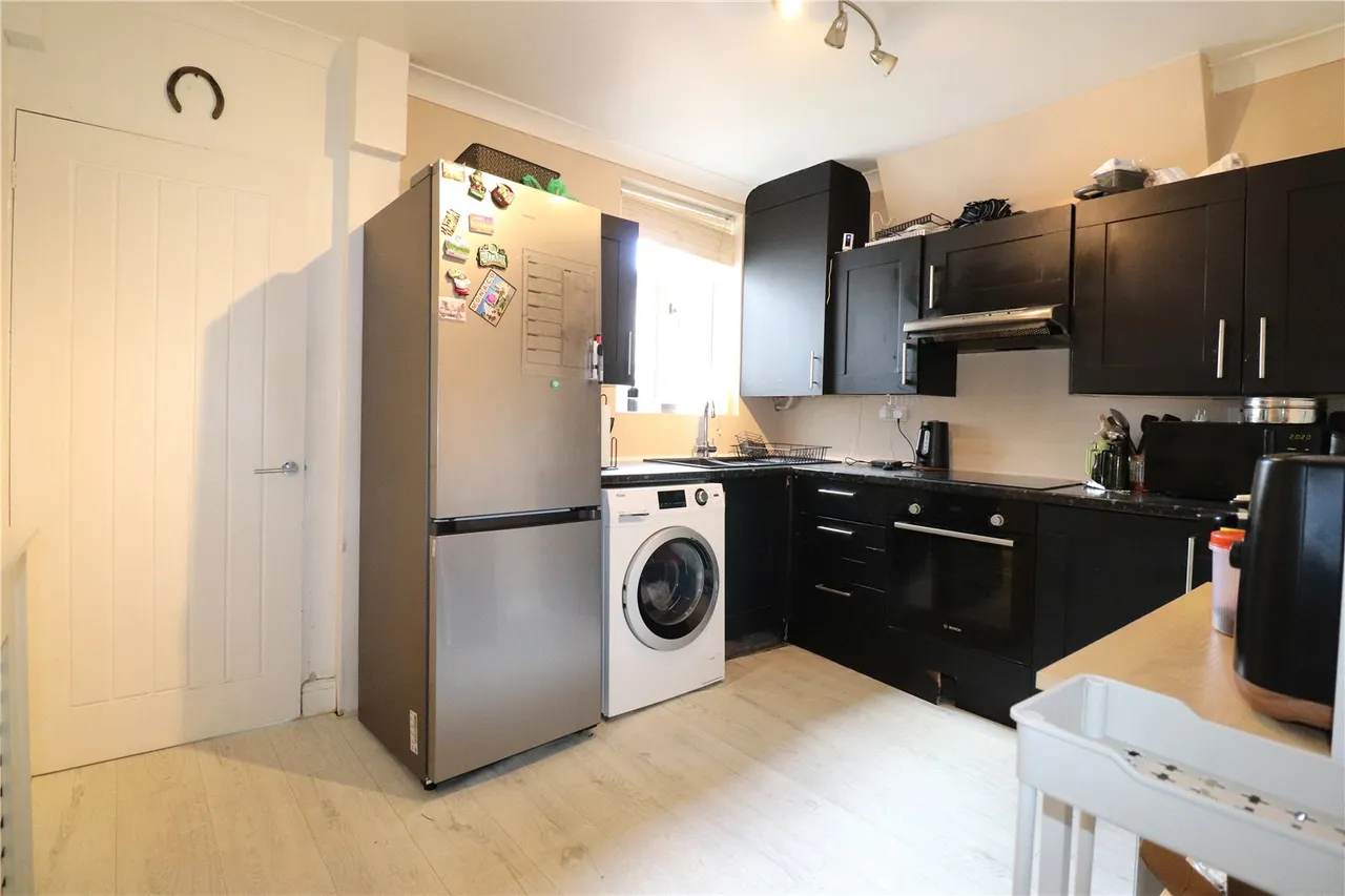 Church Road, Swanscombe, DA10, photo 6