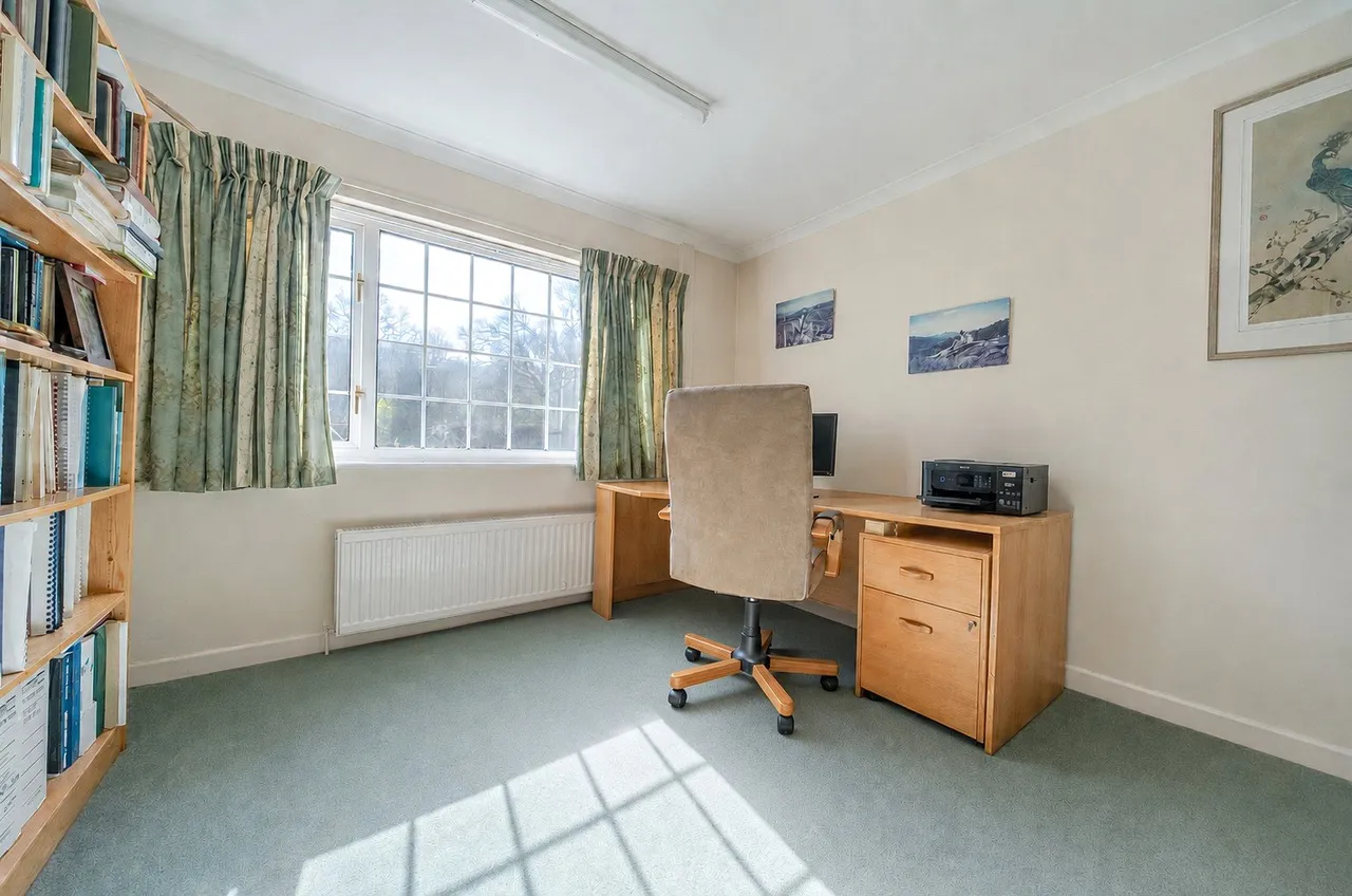 Green Lane, Ellisfield, RG25, photo 11