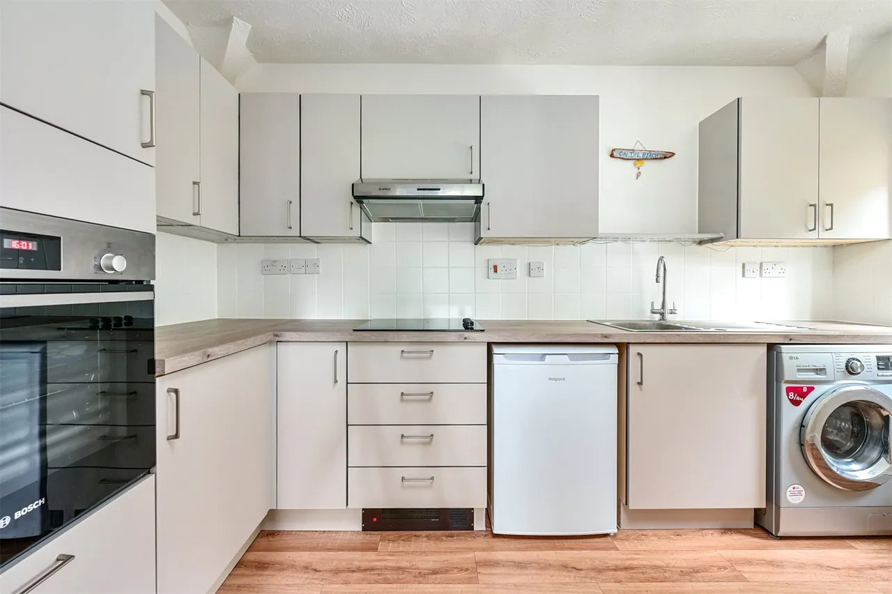 Pegasus Court, Fleet, Hampshire, GU51 4SX, photo 6