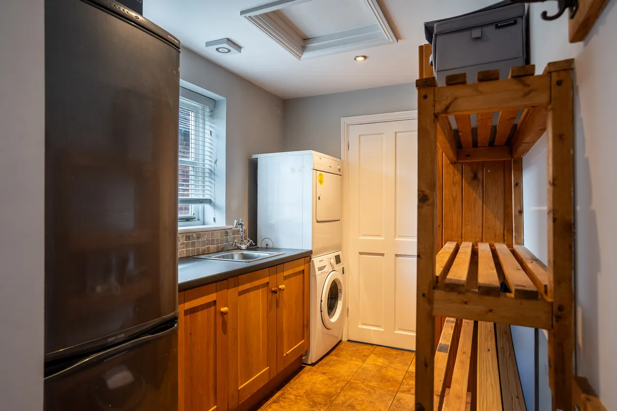 Shenstone, Kidderminster, DY10, photo 9