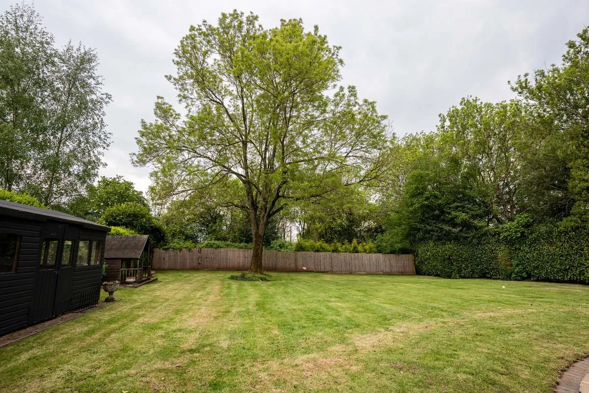 Shenstone, Kidderminster, DY10, photo 25