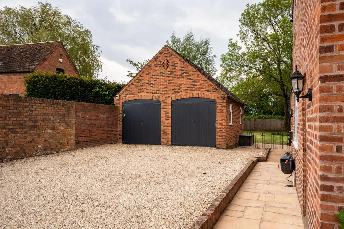Shenstone, Kidderminster, DY10, photo 29