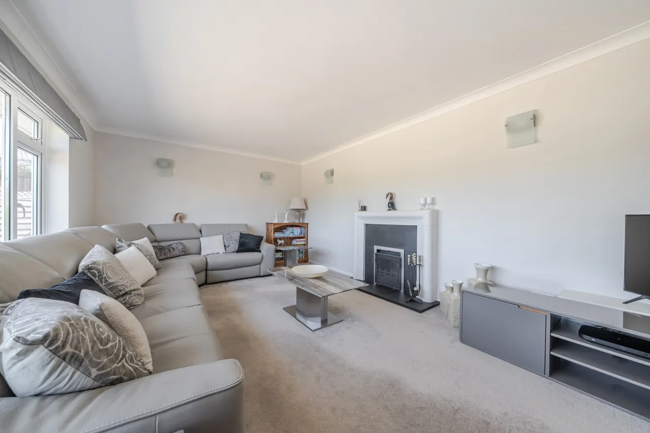 Downs Close, Eastbury, RG17, photo 4