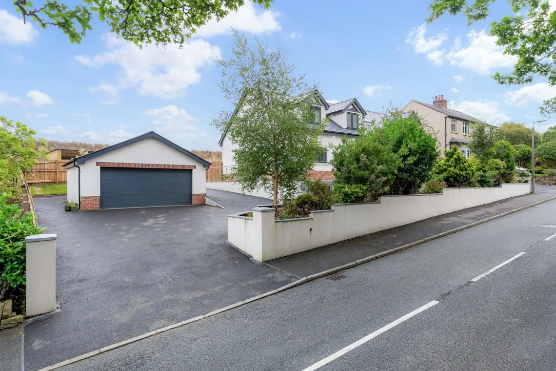 Higher Lane, Dalton, WN8, photo 59