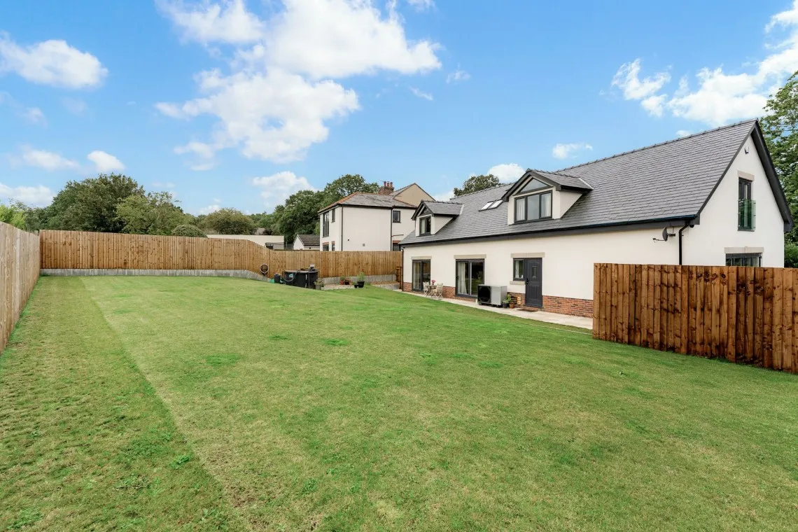 Higher Lane, Dalton, WN8, photo 48