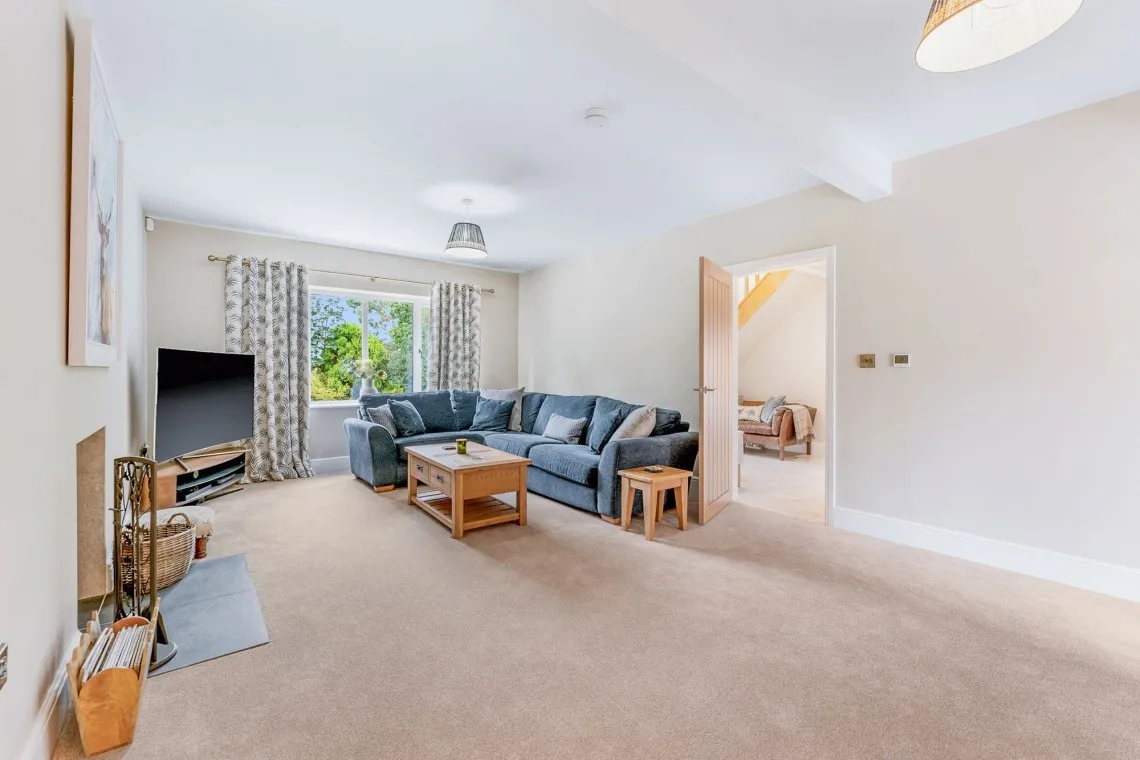 Higher Lane, Dalton, WN8, photo 22