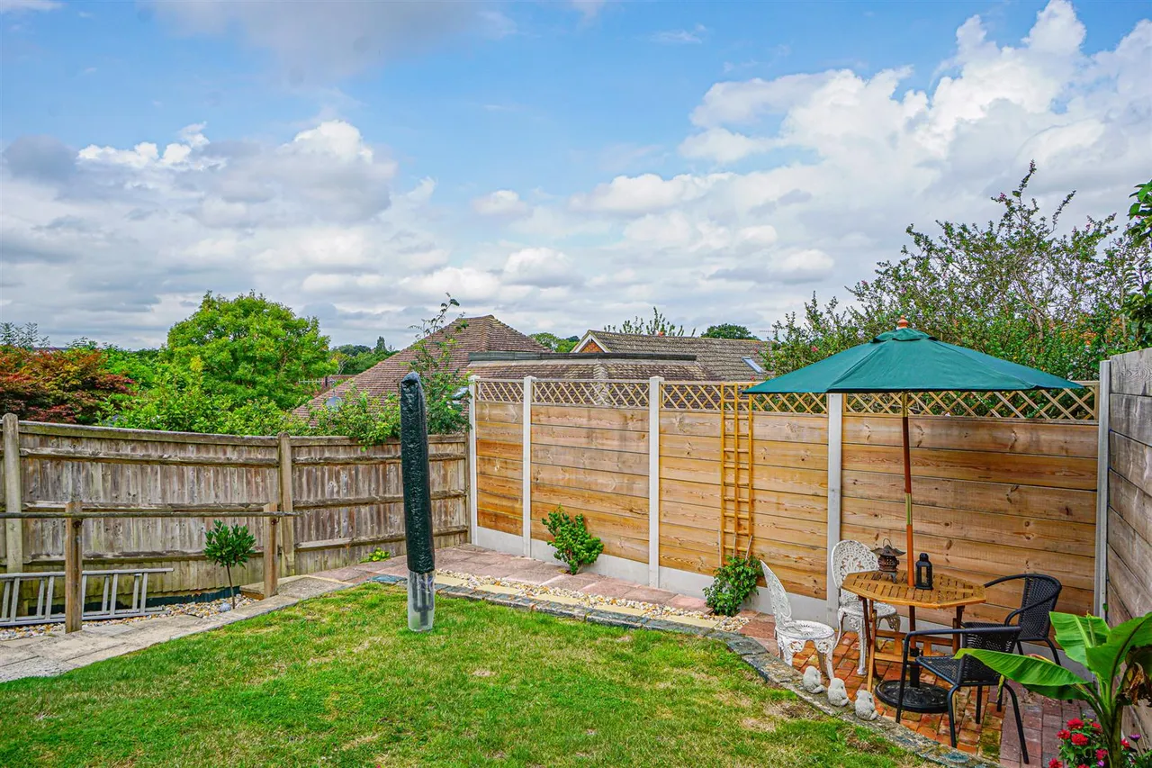 Park Avenue, Hastings, photo 14