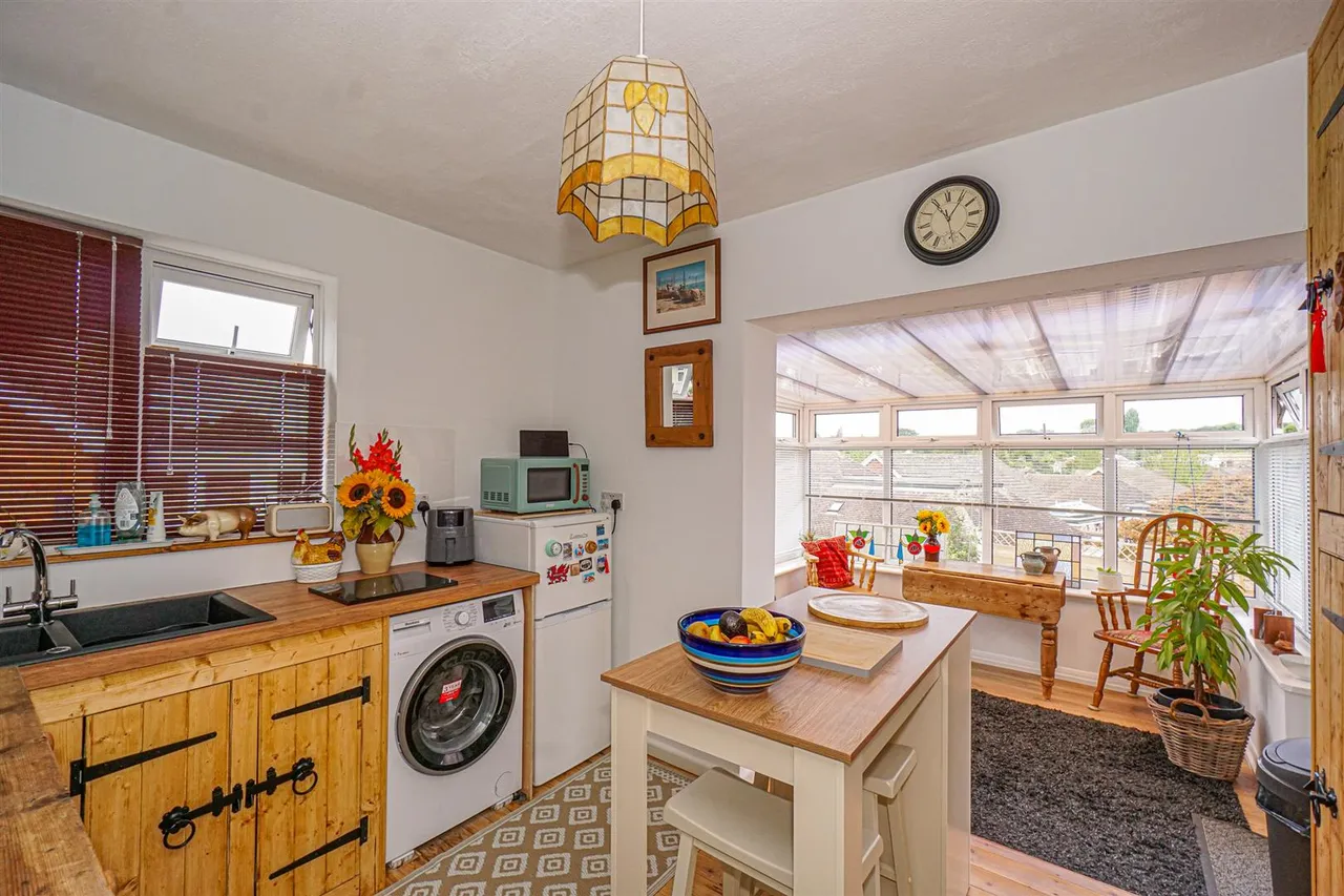 Park Avenue, Hastings, photo 8