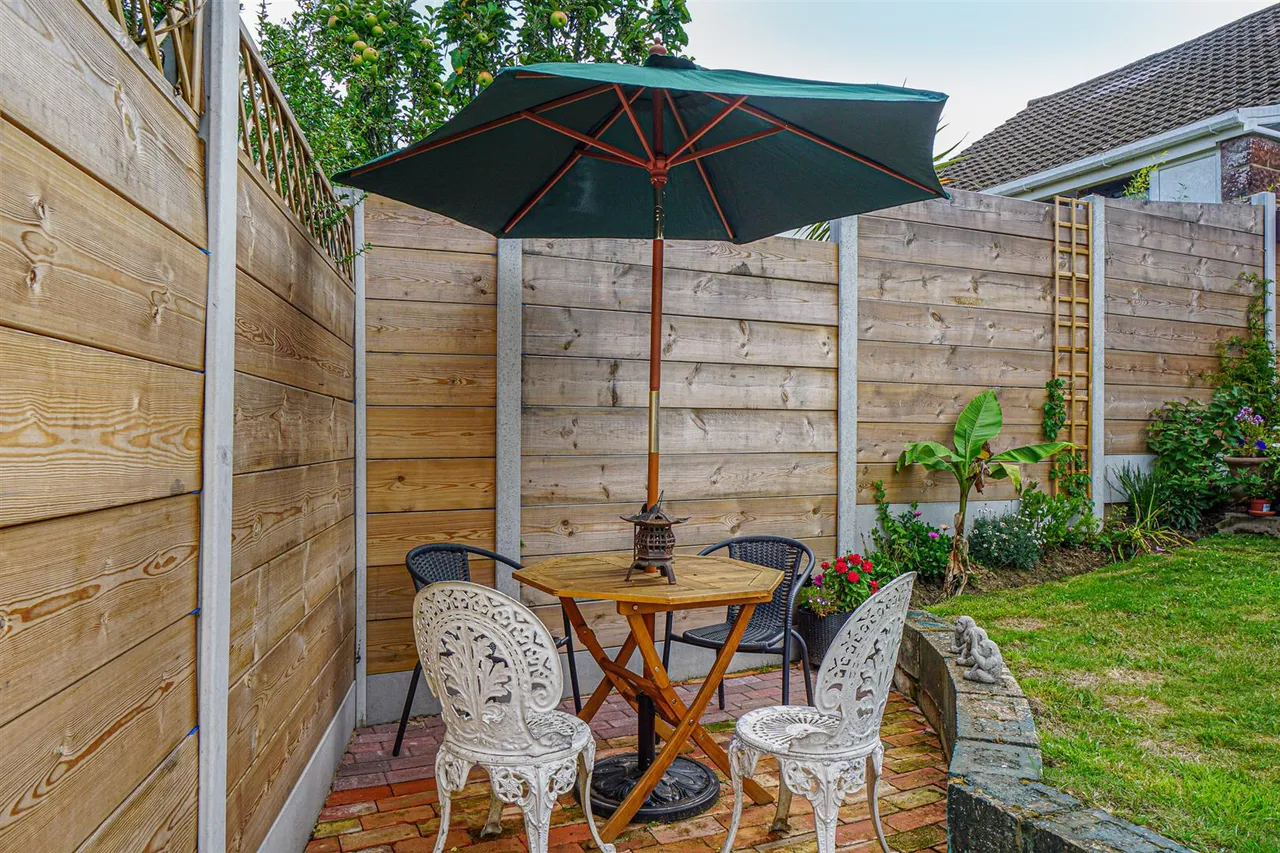 Park Avenue, Hastings, photo 16