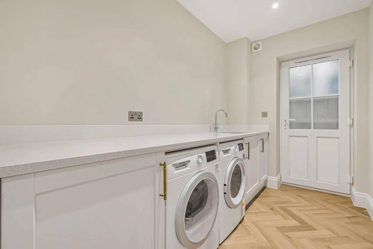 Hersham Road, Walton-On-Thames, KT12, photo 7