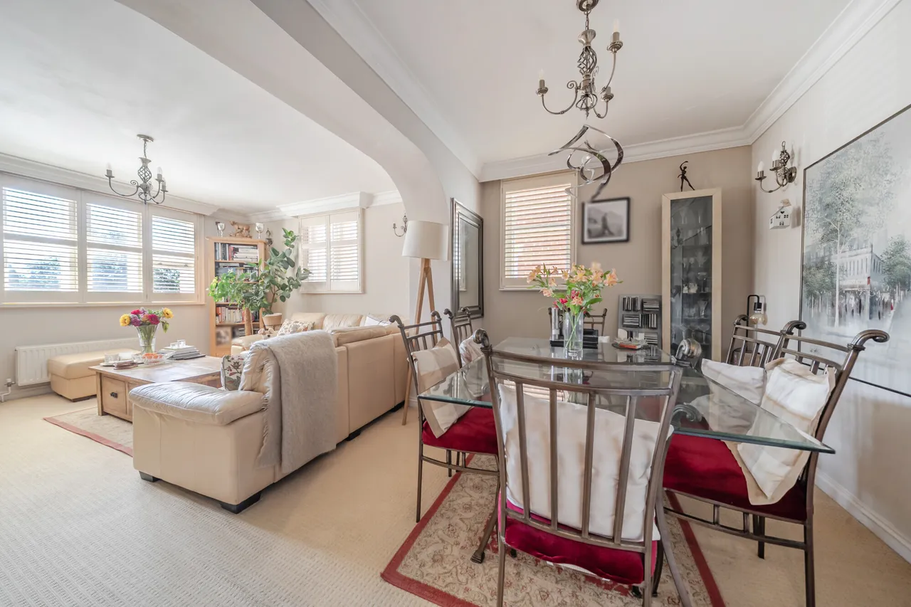 Longbourn, Windsor, SL4, photo 4