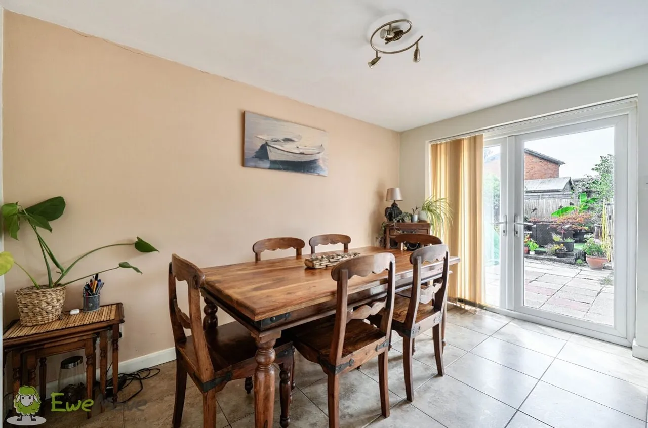 Springfield Road, Pamber Heath, RG26, photo 5