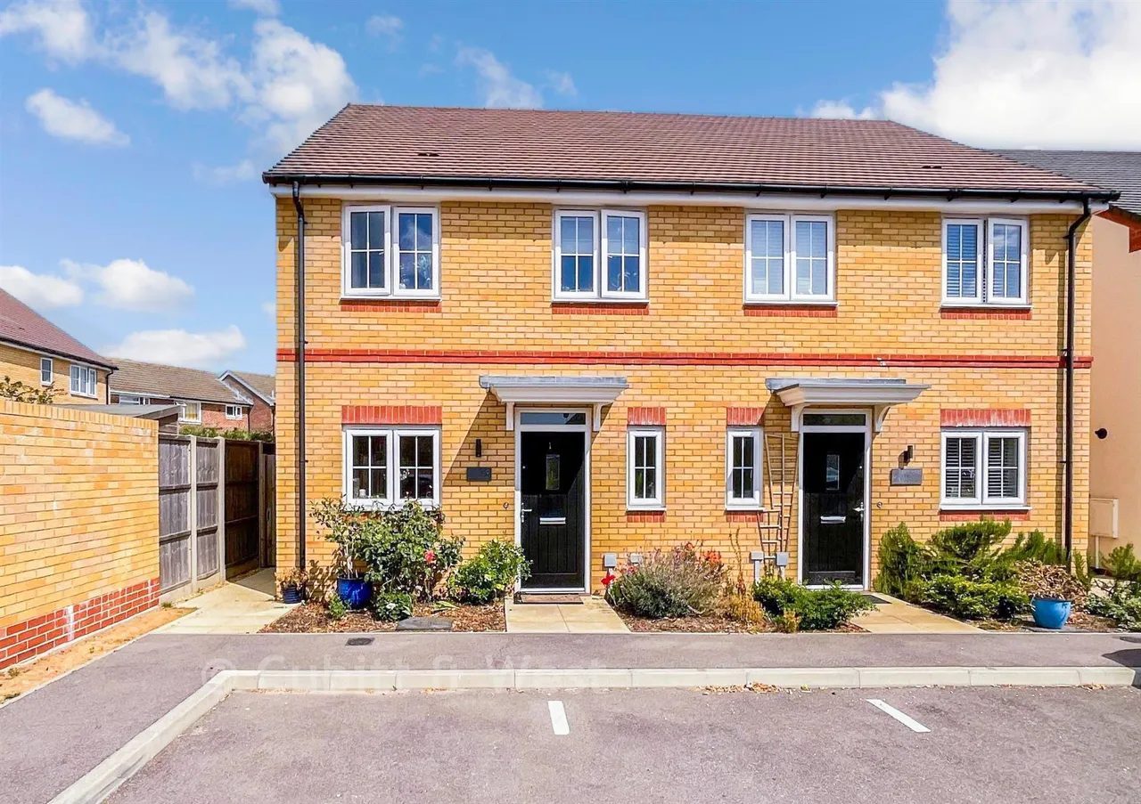 3 bed house for sale, Speckled Wood Walk, Lancing, BN15
