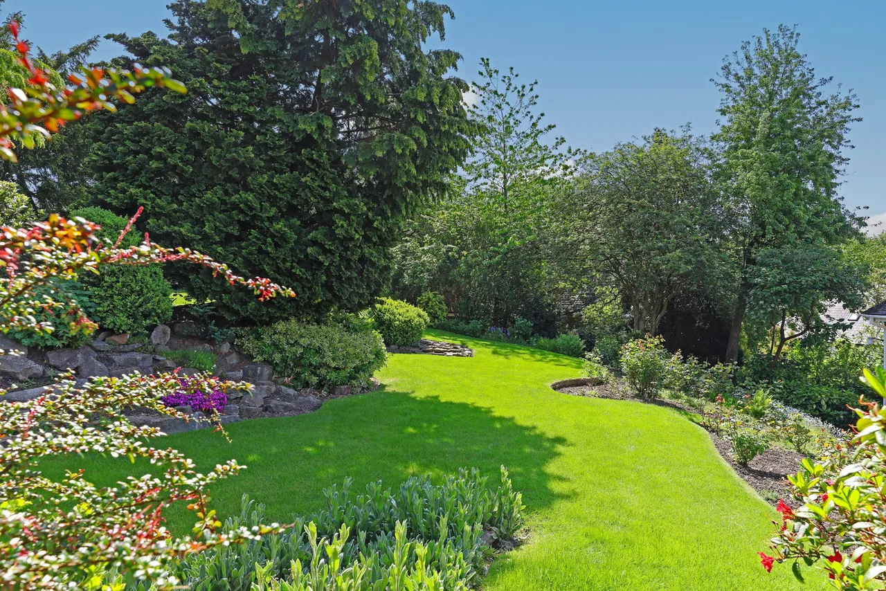 Lightridge Close, Huddersfield, HD2, photo 25