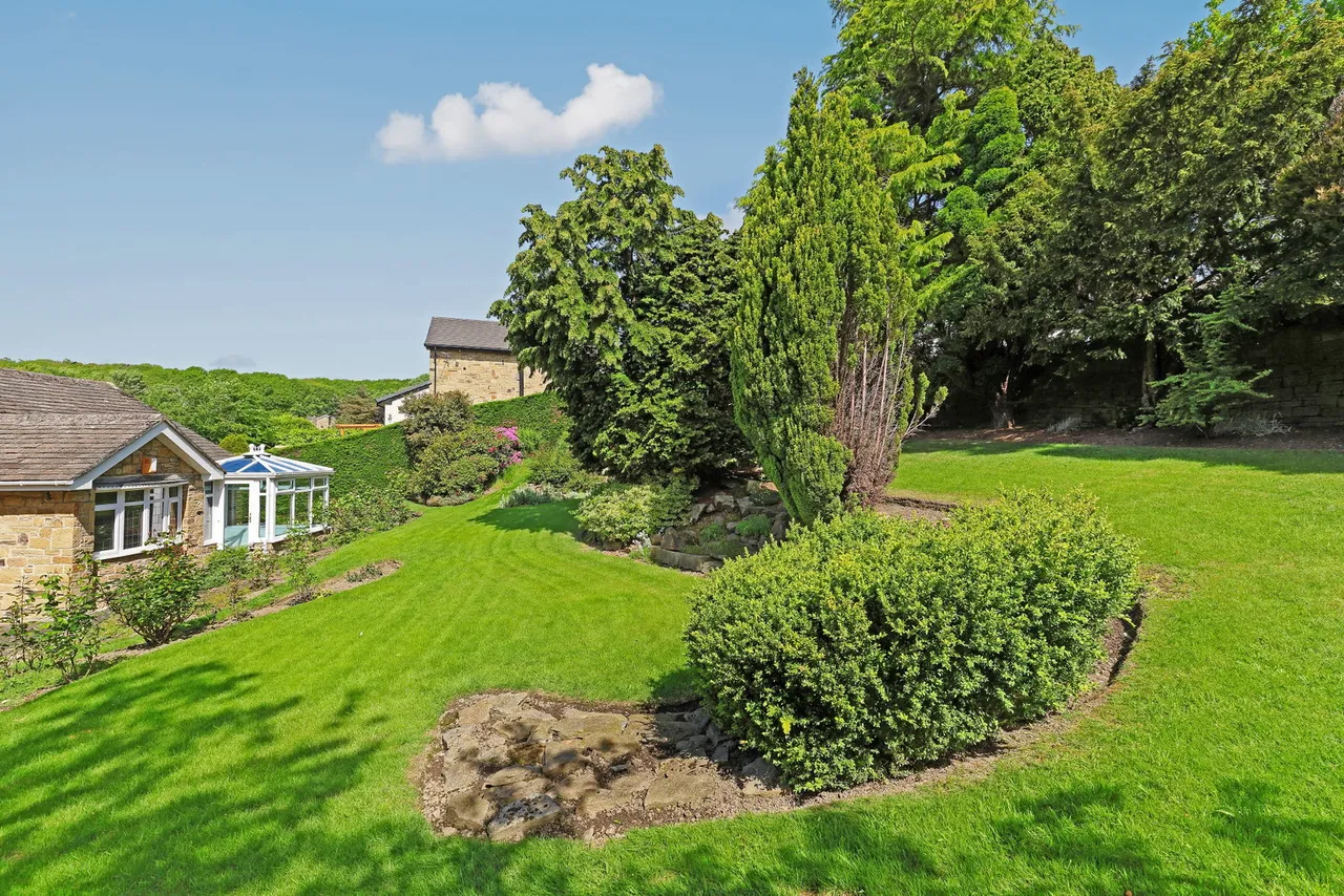 Lightridge Close, Huddersfield, HD2, photo 26