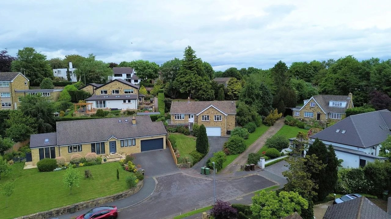 Lightridge Close, Huddersfield, HD2, photo 19
