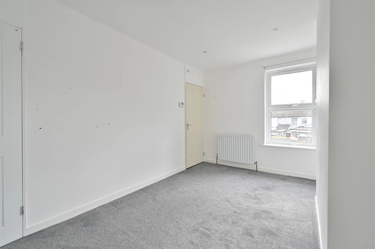22 Estcourt Road, Watford, photo 10