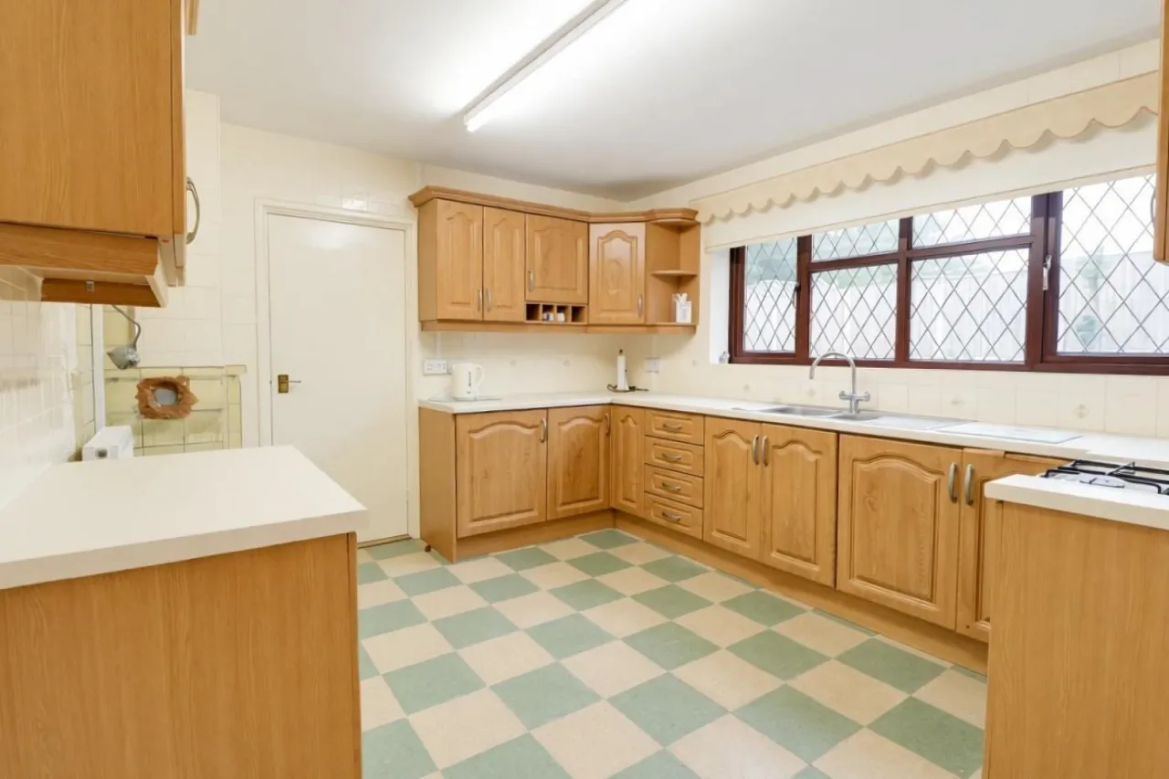 Minden Grove, Sneyd Green, ST6, photo 10