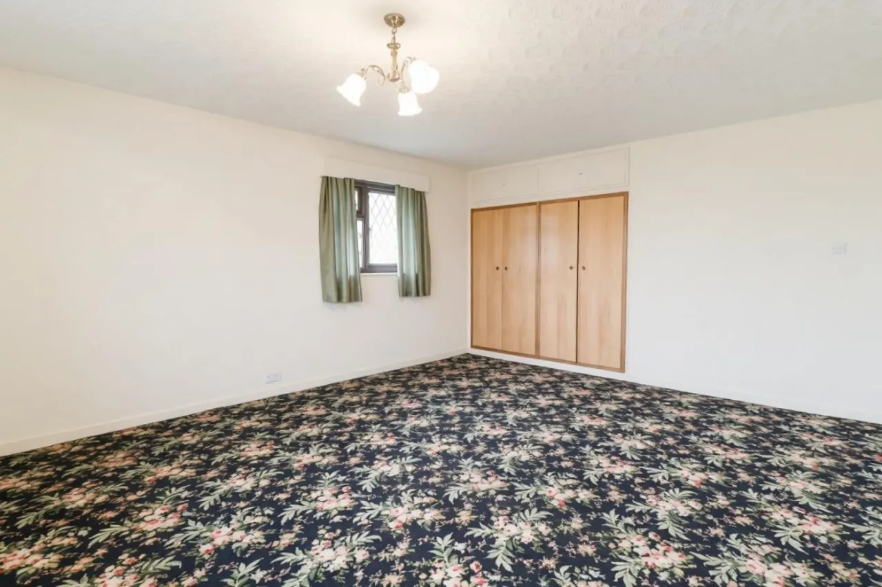 Minden Grove, Sneyd Green, ST6, photo 19