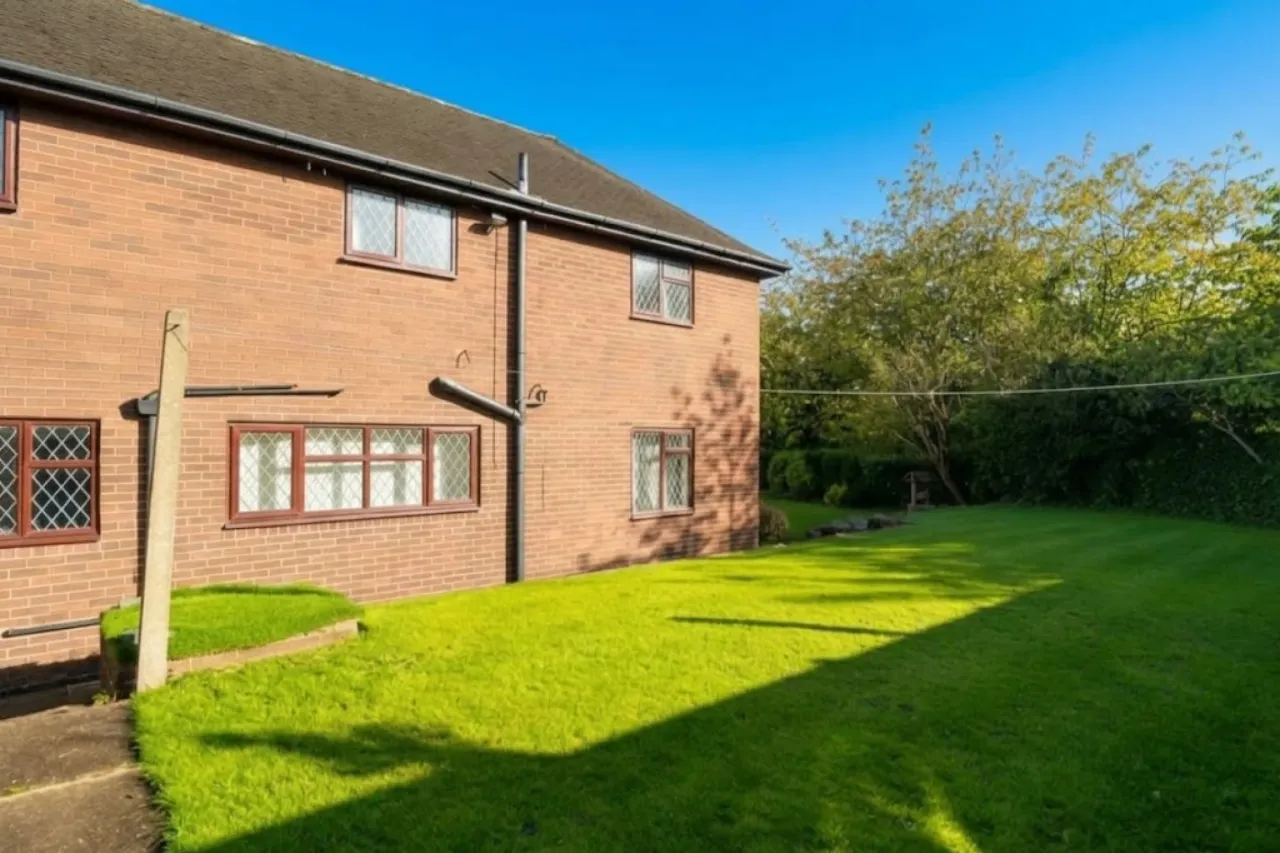 Minden Grove, Sneyd Green, ST6, photo 33