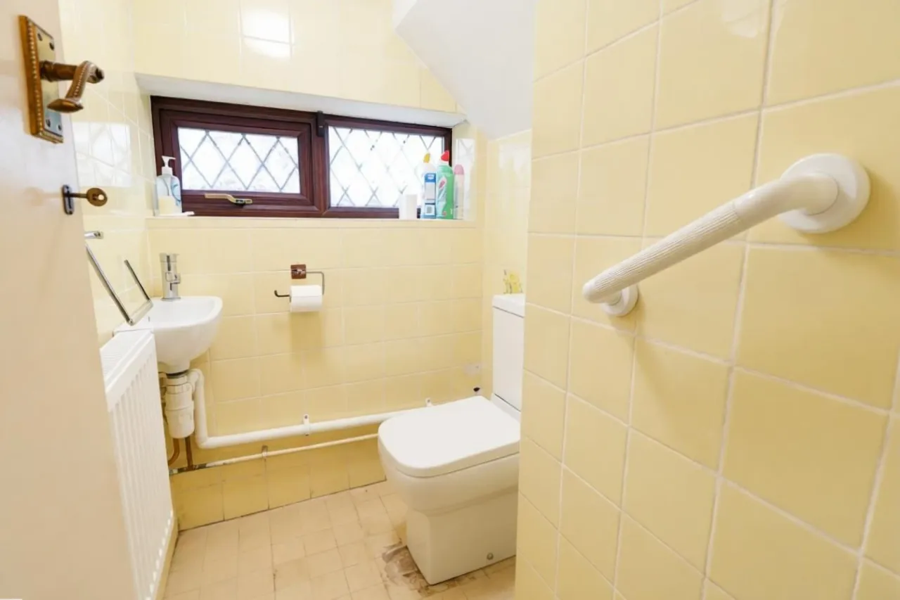 Minden Grove, Sneyd Green, ST6, photo 13