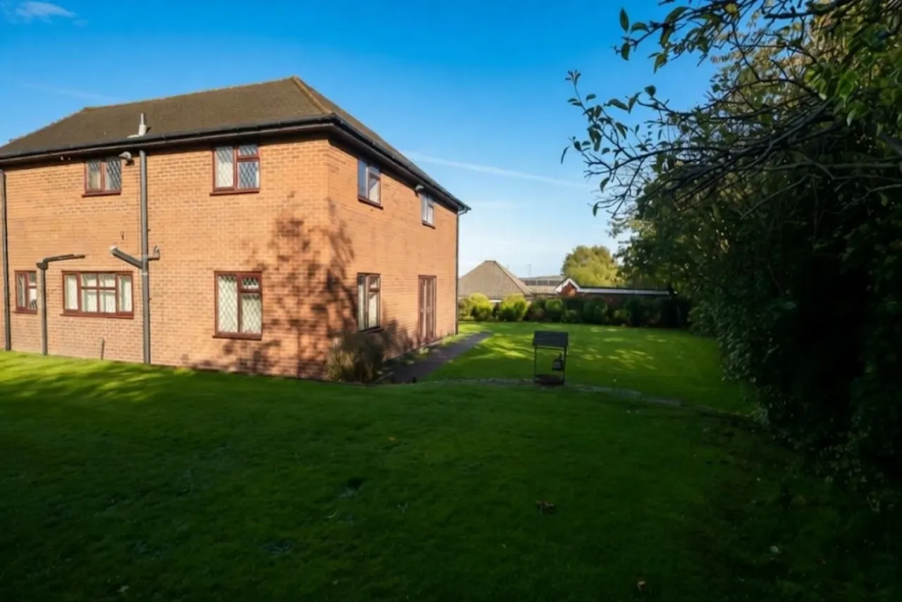Minden Grove, Sneyd Green, ST6, photo 31