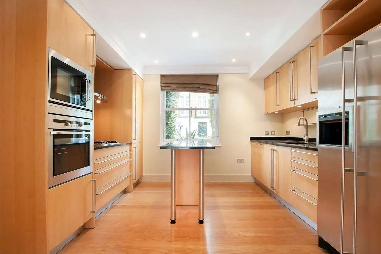 Acacia Road, St John's Wood, NW8, photo 3
