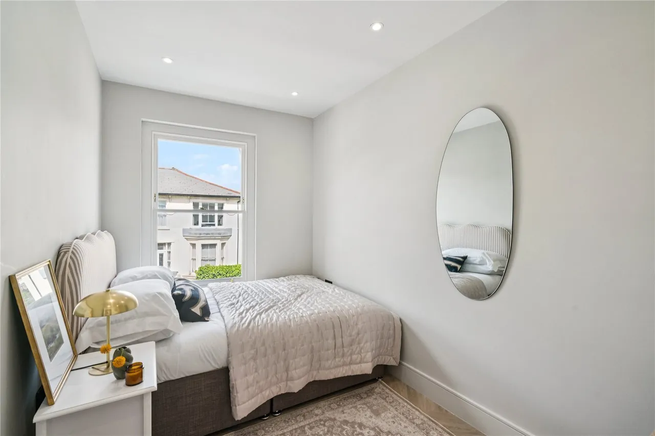 Ramsden Road, London, SW12, photo 7